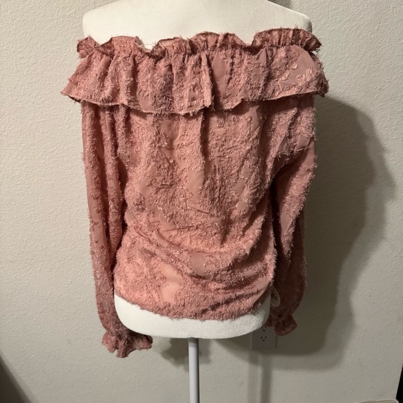 Pink Ruffled Off-Shoulder Blouse - Picture 3 of 4